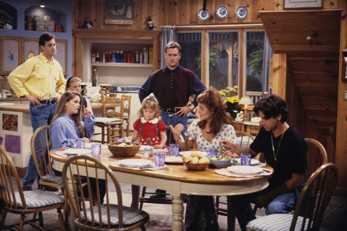 Behind the Scenes of 'Full House': Unveiling TV's Beloved Family